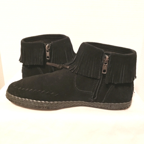 UGG Kennadi Suede Ankle Booties Boho Hard Sole Moccasins Fringe Black 8.5 - Picture 5 of 13